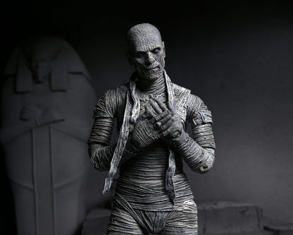 Universal Monsters Ultimate 7 Inch Scale Action Figure - The Mummy (Black & White)