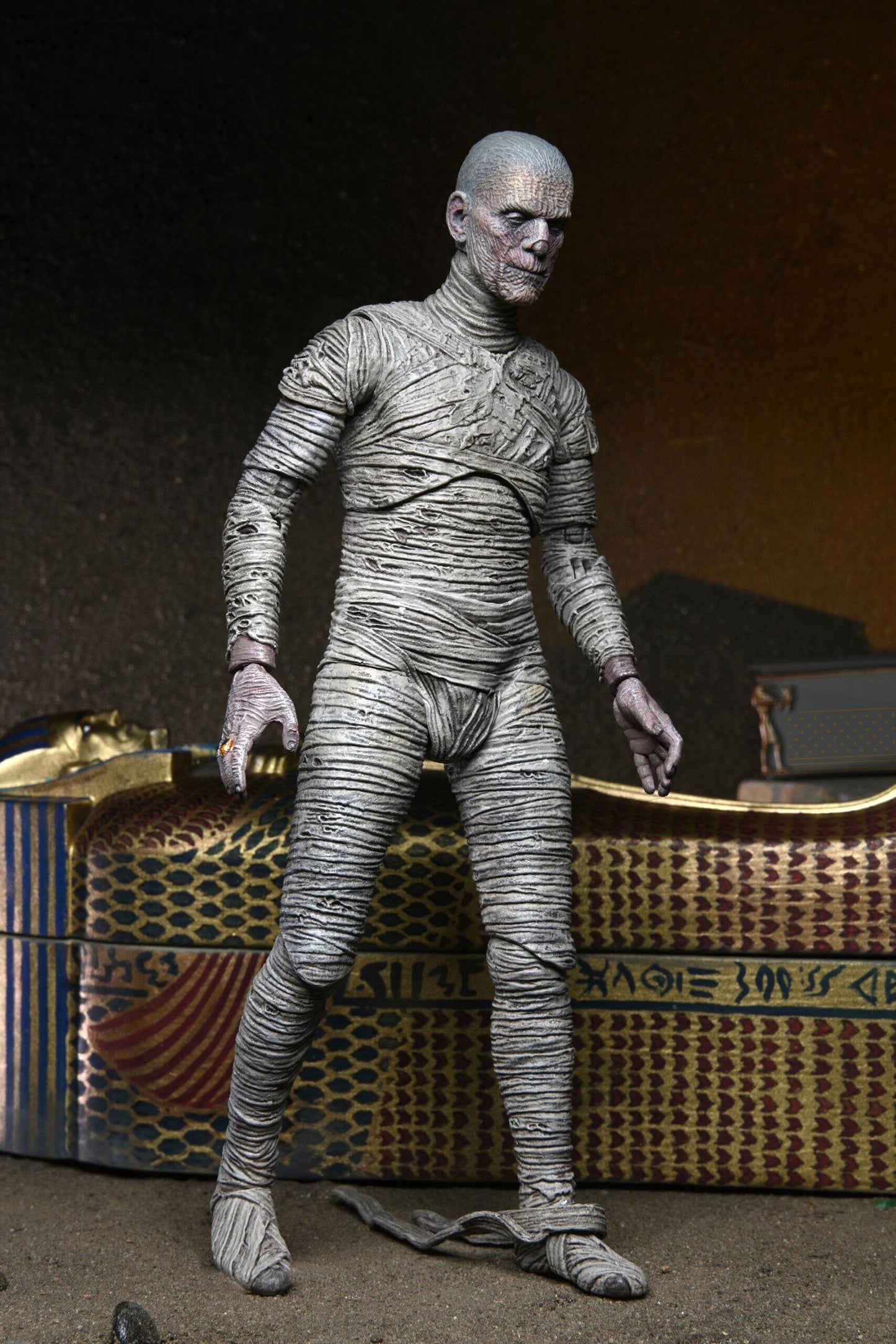 Universal Monsters Ultimate 7 Inch Scale Action Figure - The Mummy