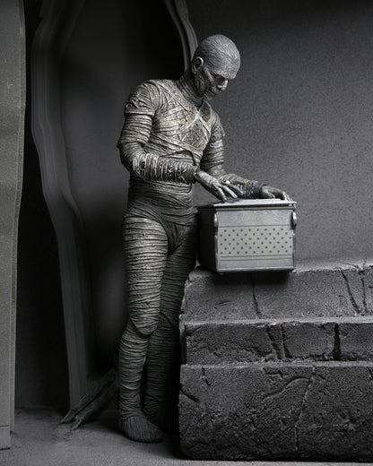 Universal Monsters Ultimate 7 Inch Scale Action Figure - The Mummy (Black & White)