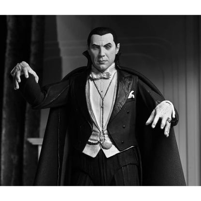 Universal Monsters Ultimate 7 Inch Scale Action Figure - Dracula (Black and White)