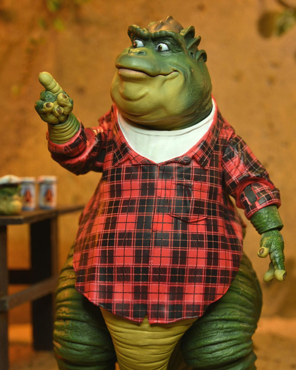 Dinosaurs Ultimate 7 Inch Scale Action Figure - Earl Sinclair