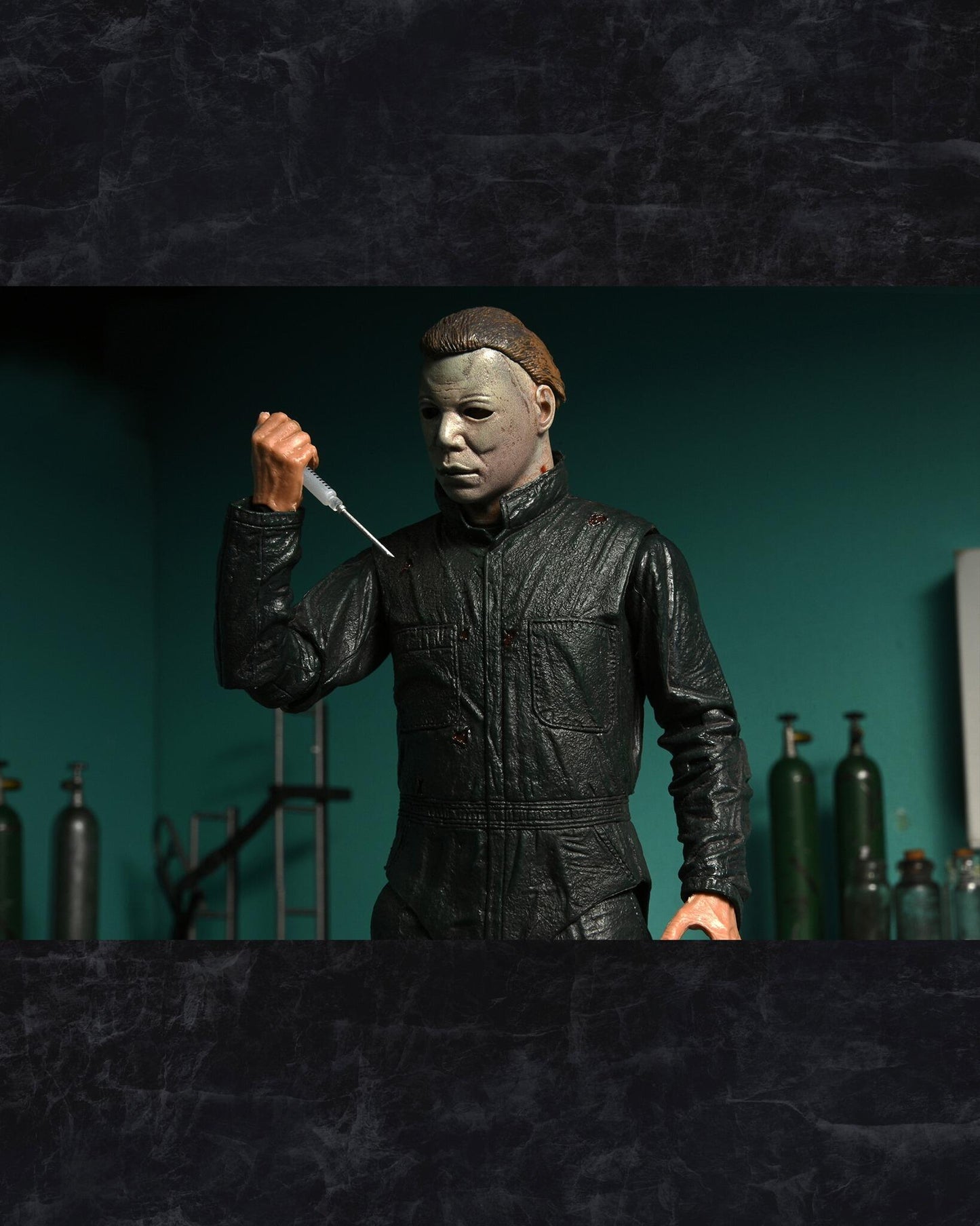 Halloween 2 (1981) Ultimate 7 inch Scale Action Figure 2-Pack - Michael Myers & Dr Loomis