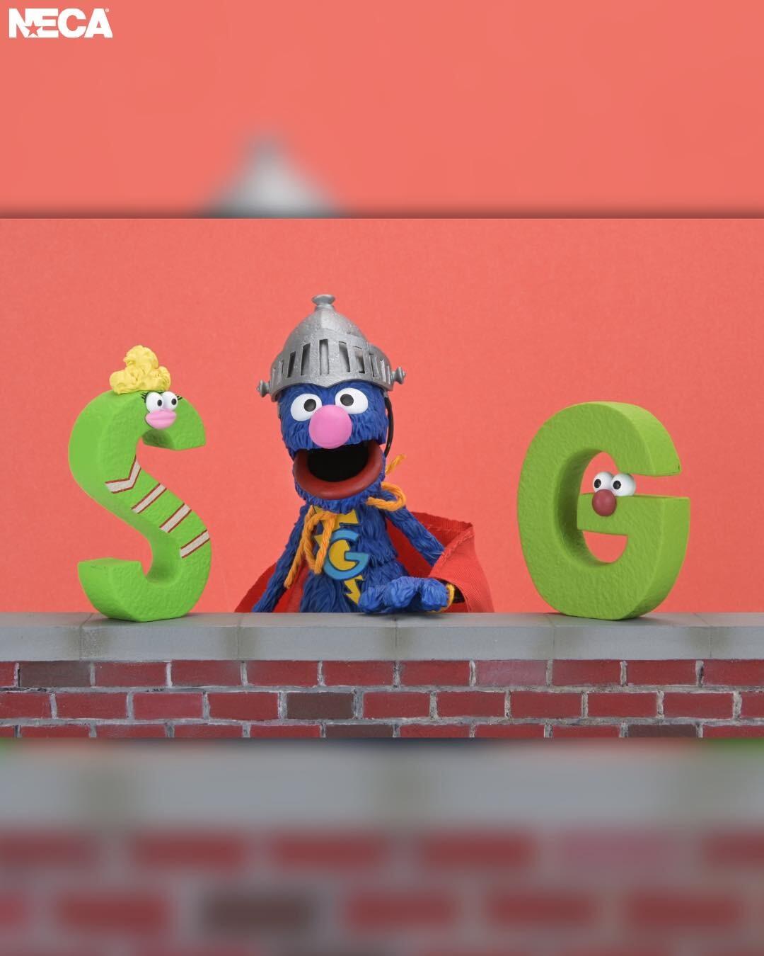 *PRE-ORDER Sesame Street Ultimate 7 Inch Scale Action Figure - Super Grover