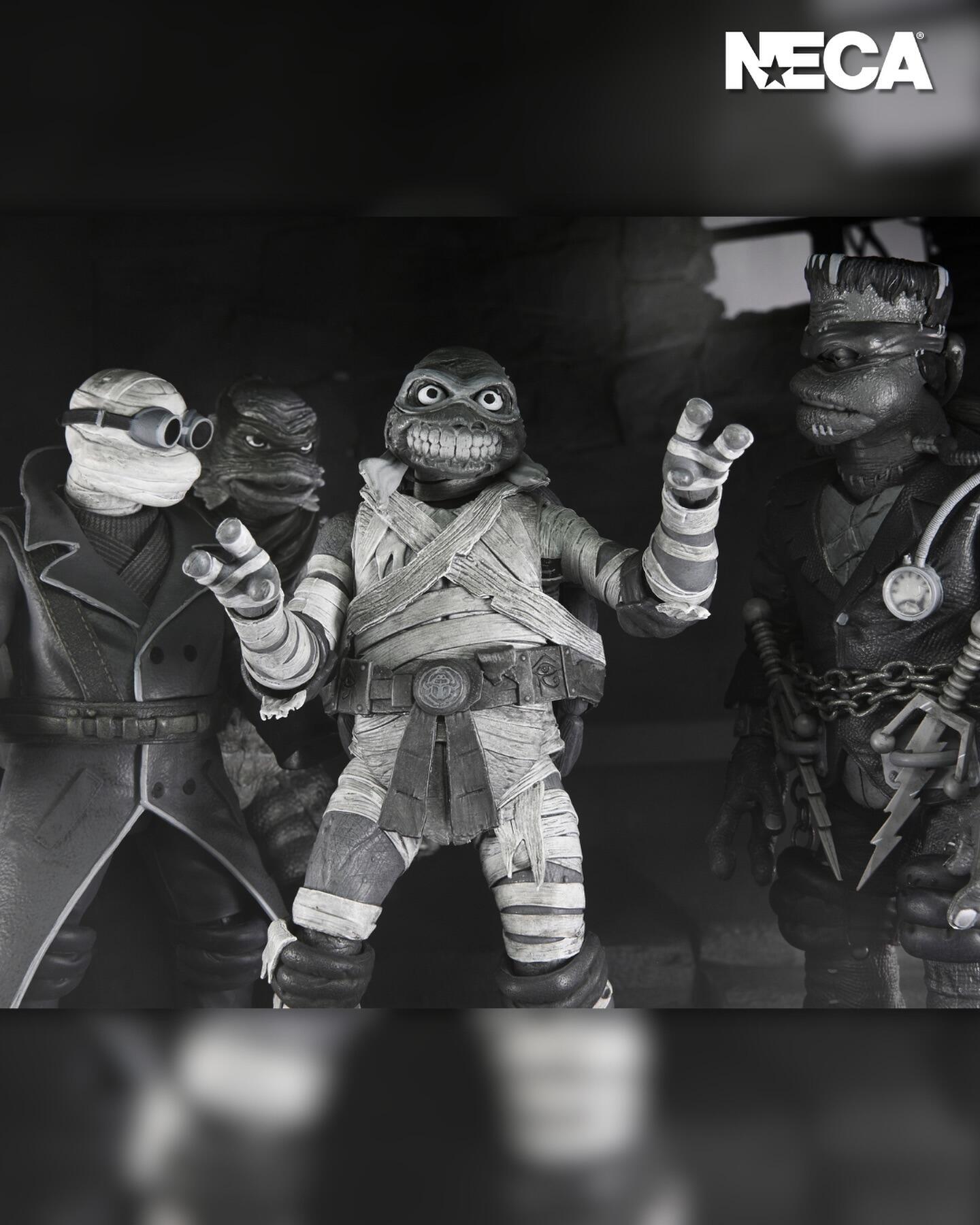 Universal Monsters x Teenage Mutant Ninja Turtles Action Figure 4-Pack - The Turtles (Black And White)
