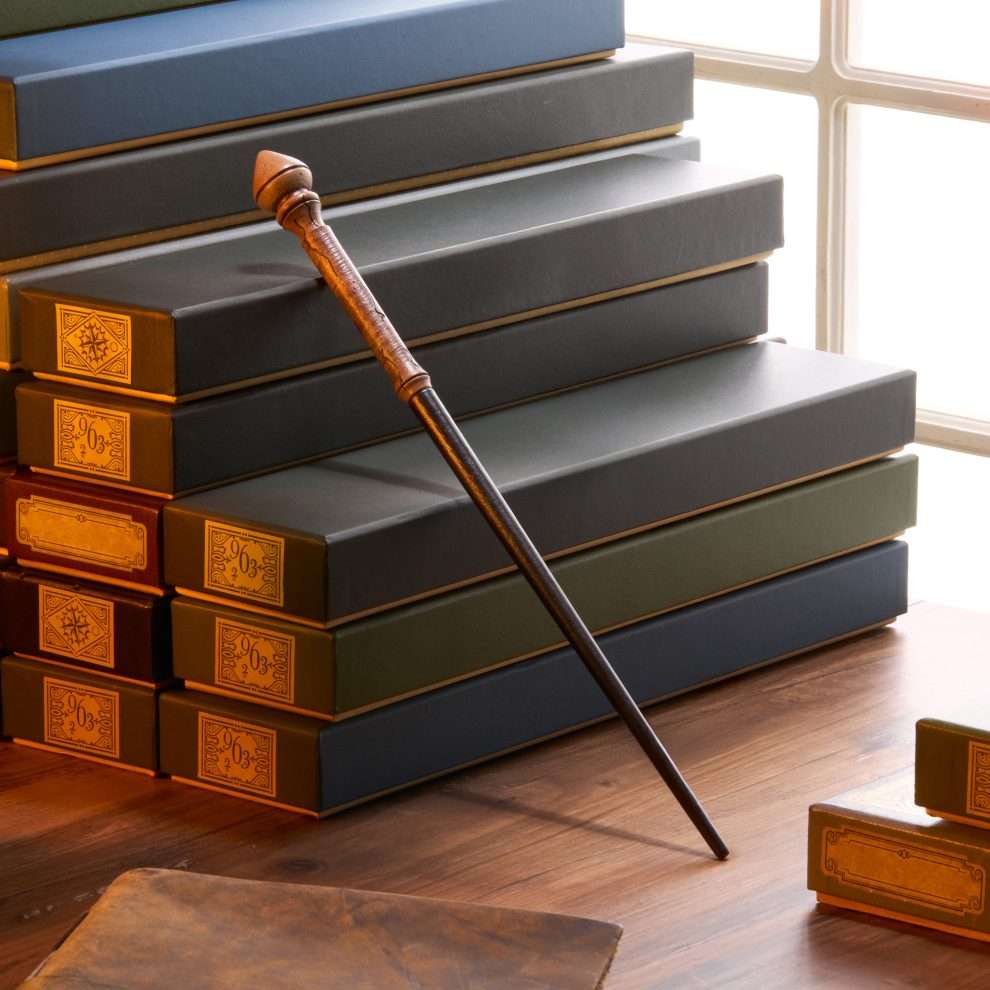 Harry Potter Wand Replica In Ollivanders Box - Hermione Granger First Wand