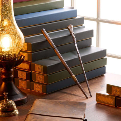 Harry Potter Wand Replica In Ollivanders Box - Ron Weasley First Wand