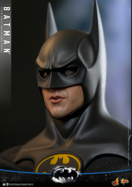 Batman - Batman Returns Hot Toys Collectibles 1/6 Scale Action Figure