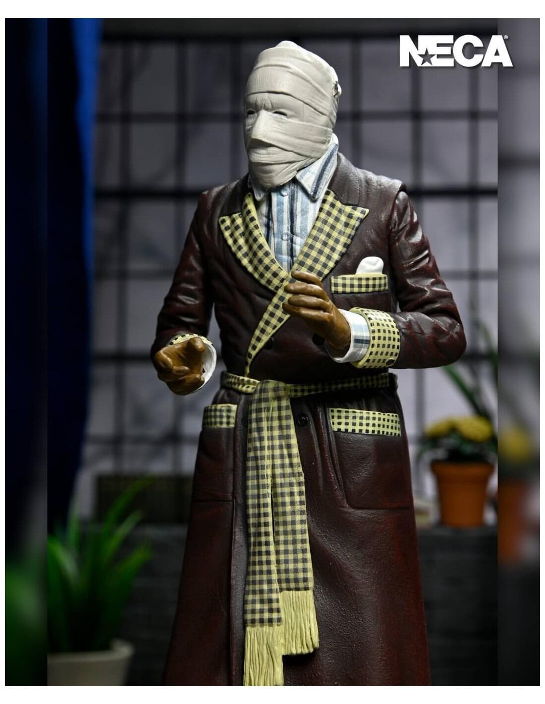 Universal Monsters Ultimate 7 Inch Scale Action Figure - Invisible Man "Kemp House"