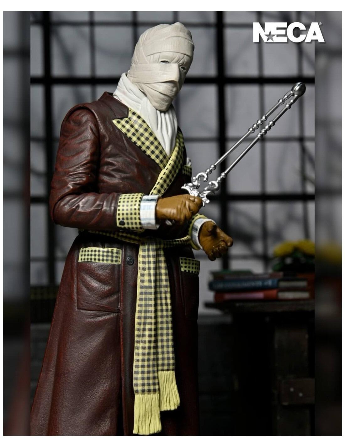 Universal Monsters Ultimate 7 Inch Scale Action Figure - Invisible Man "Kemp House"